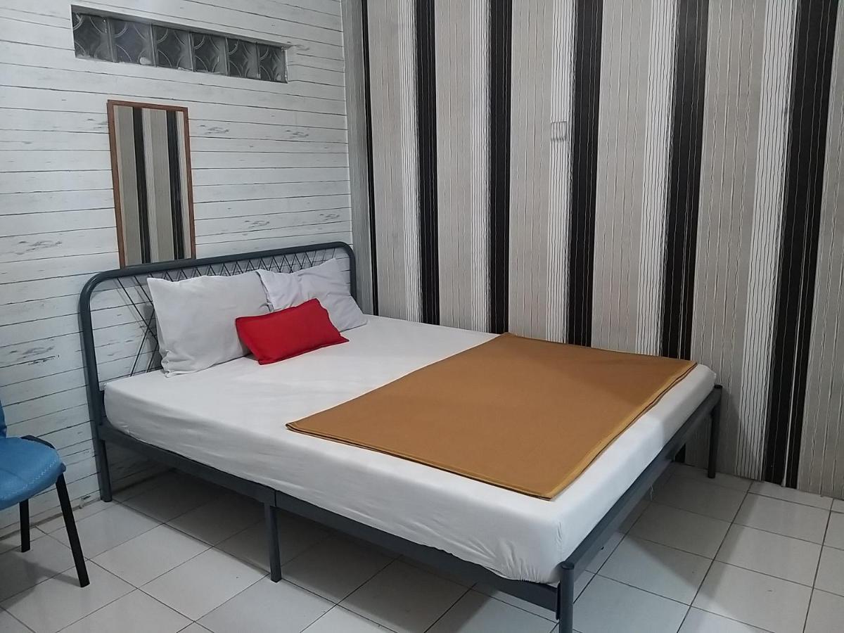 Venice Guest House Redpartner Jakarta Luaran gambar