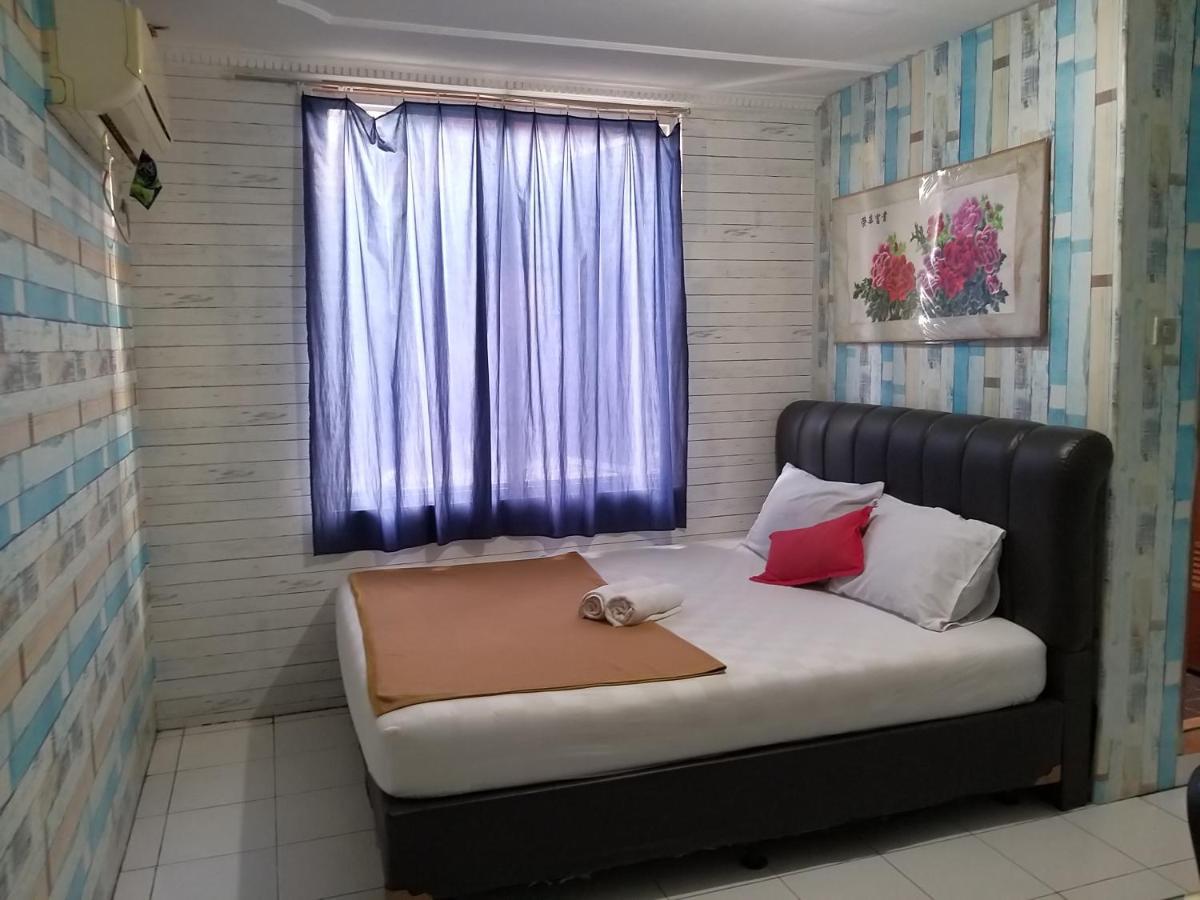 Venice Guest House Redpartner Jakarta Luaran gambar