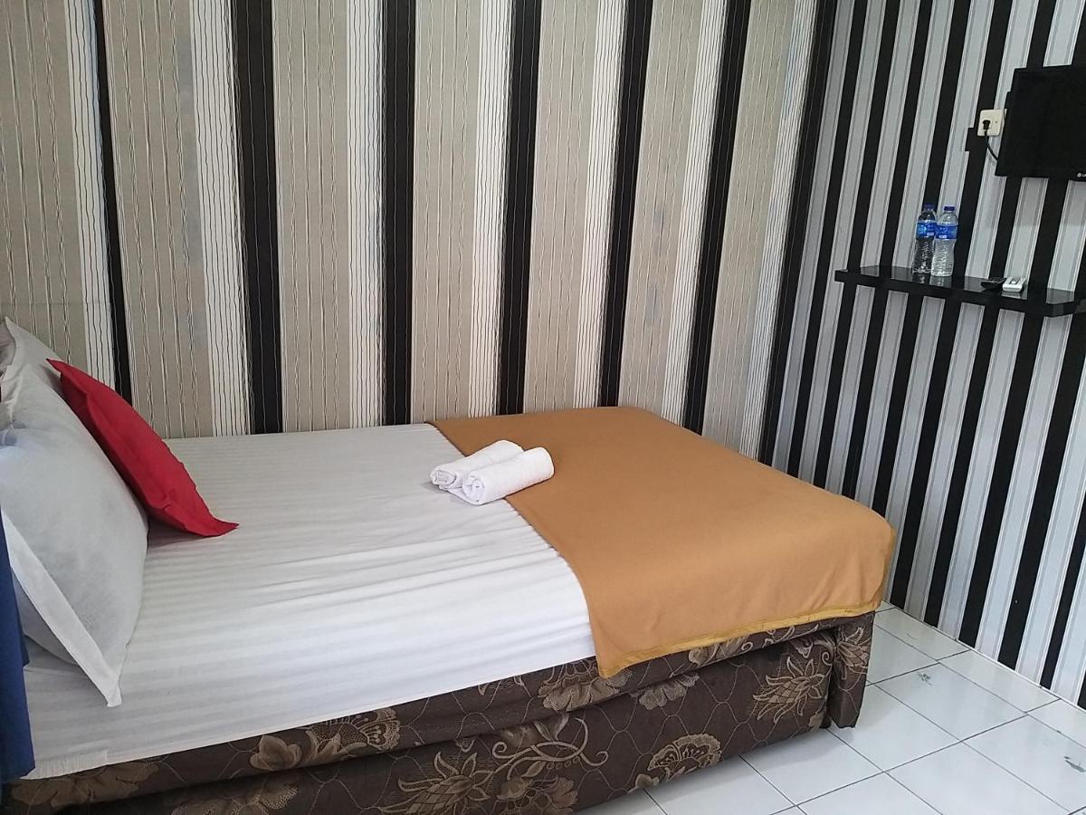 Venice Guest House Redpartner Jakarta Luaran gambar