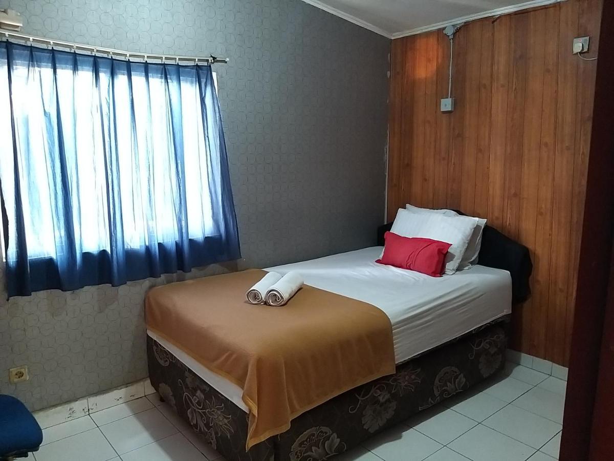 Venice Guest House Redpartner Jakarta Luaran gambar