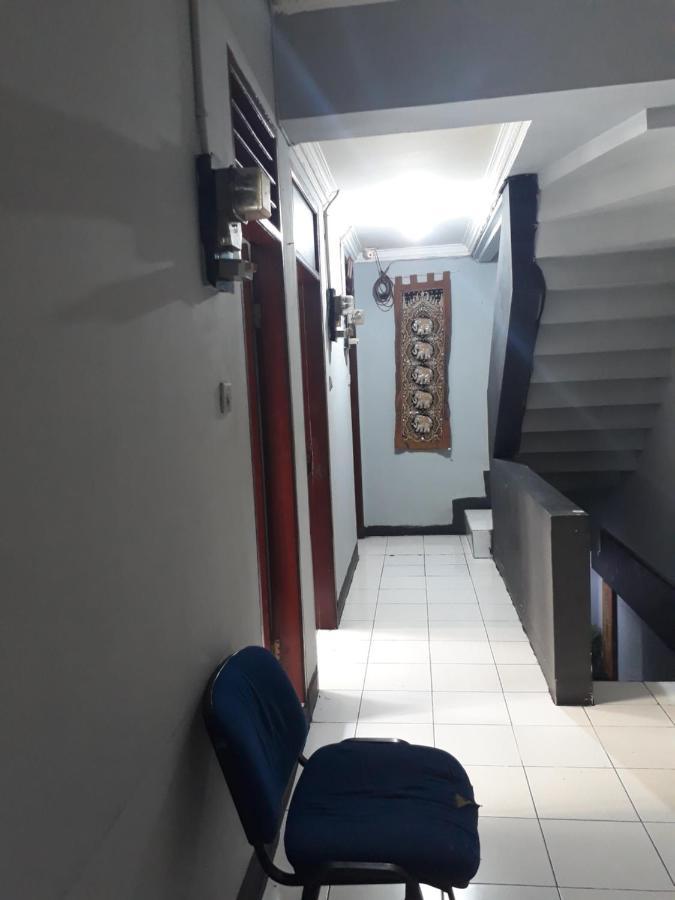 Venice Guest House Redpartner Jakarta Luaran gambar